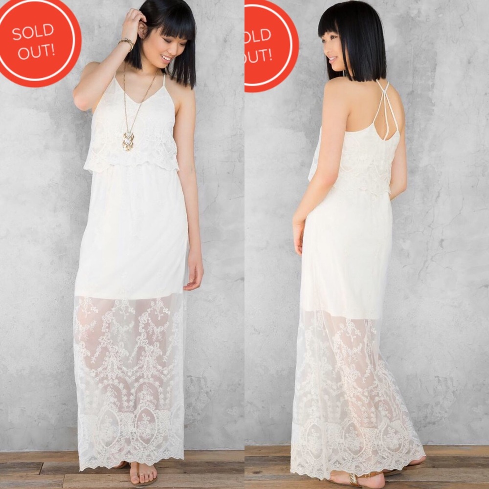 Francesca’s Annamarie Ivory Lace Maxi Dres…
